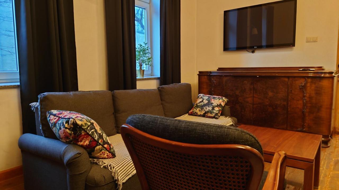 Apartamenty Przy Stonehenge Sosnowiec Exteriör bild